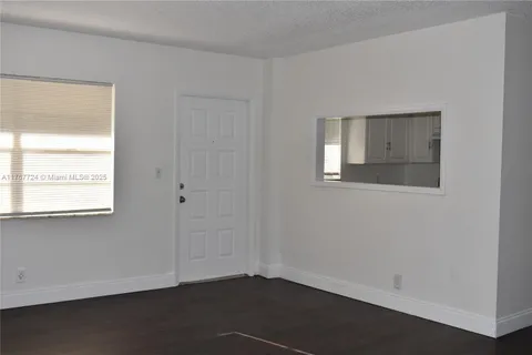 4160 NW 21st St # 118E, Lauderhill FL 33313
