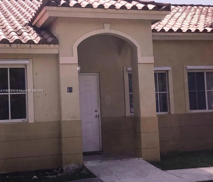 61 NE 13th Ave # 11, Homestead FL 33033