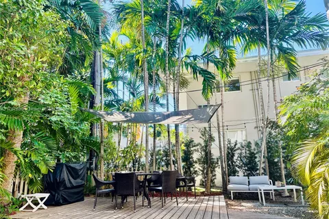 9871 W Bay Harbor Dr # 1A, Bay Harbor Islands FL 33154