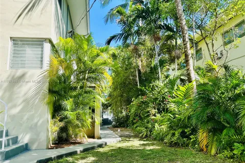 9871 W Bay Harbor Dr # 1A, Bay Harbor Islands FL 33154