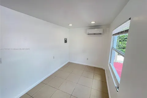 548 NW 30th St # 2, Miami FL 33127