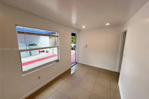548 NW 30th St # 2, Miami FL 33127