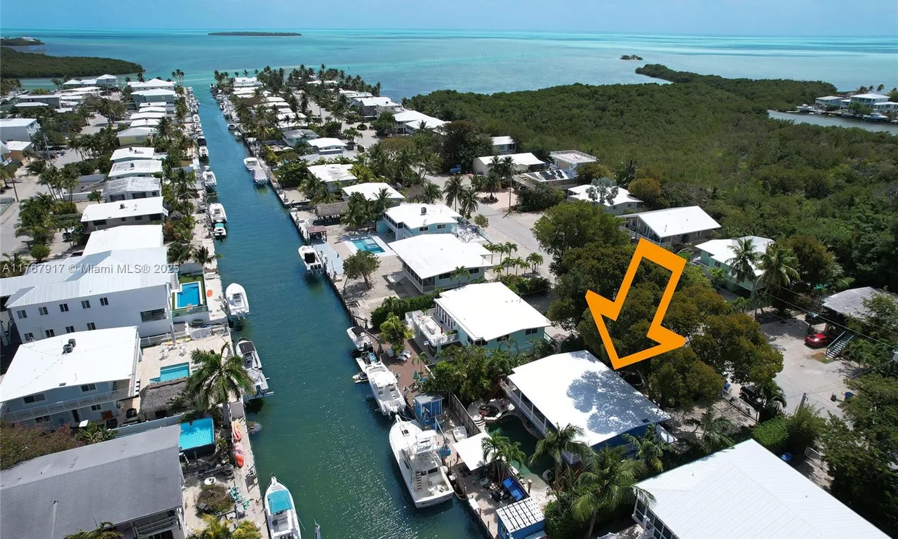 141 Ocean Dr, Plantation Key FL 33070