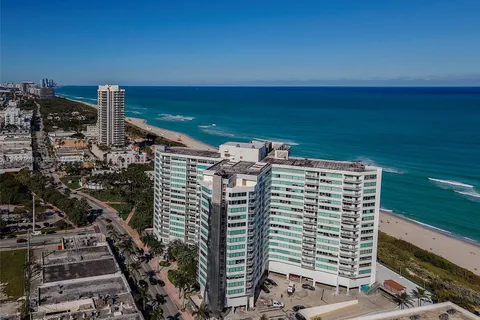 7135 Collins Ave # 615, Miami Beach FL 33141