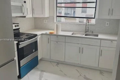 1788 NW 55th Ave # 202, Lauderhill FL 33313