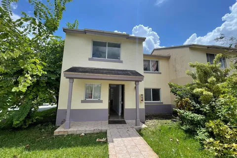 14040 NE 3rd Ct # 1, Miami FL 33161