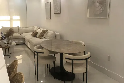 10185 Collins Ave # 1510, Bal Harbour FL 33154