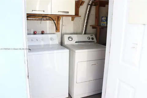 5743 Lincoln St # 1, Hollywood FL 33021