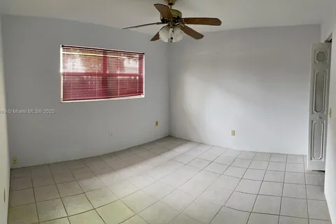 101 SE 5th St # A, Dania Beach FL 33004