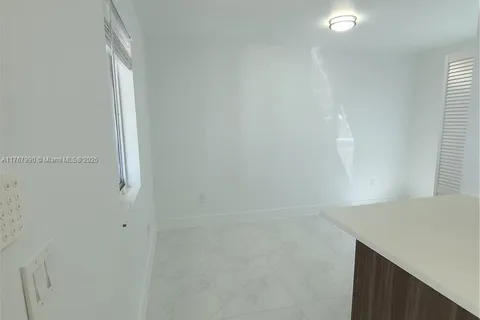 1646 NW 1st Pl # 4, Miami FL 33136