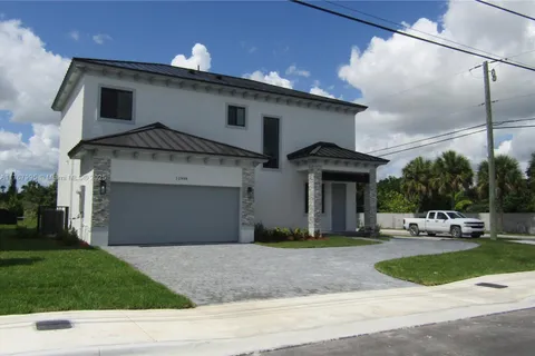 11998 SW 232nd St, Miami FL 33170