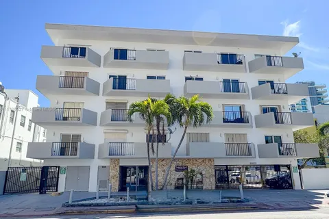 6965 Harding Ave # 205, Miami Beach FL 33141