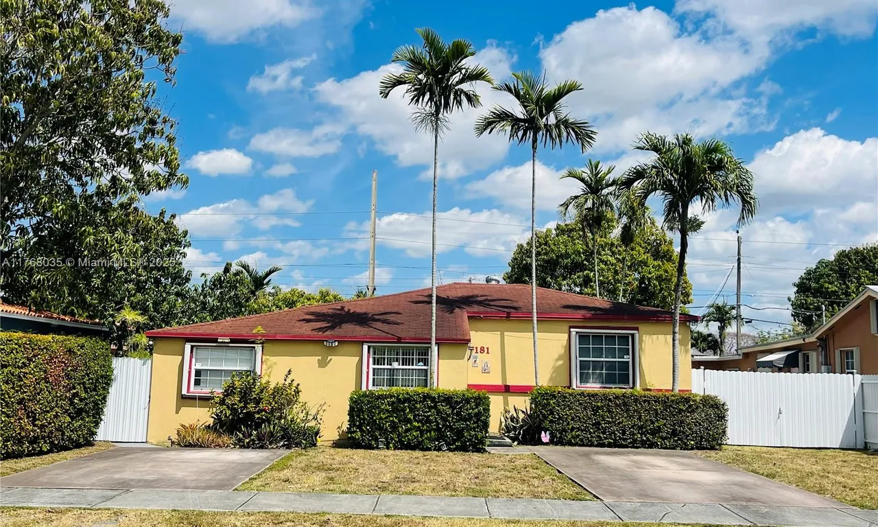 7181 SW 13th St, Miami FL 33144