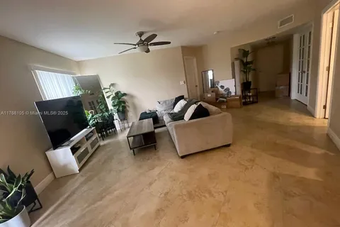 2803 N Oakland Forest Dr # 211, Oakland Park FL 33309