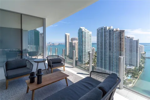 300 Biscayne Blvd Way # 2604, Miami FL 33131