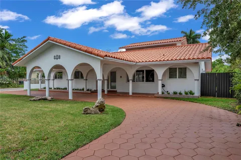10250 SW 28th St, Miami FL 33165