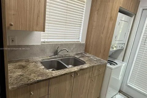 1457 NE 152nd St, North Miami Beach FL 33162