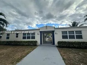 1956 Lincoln St # 9, Hollywood FL 33020