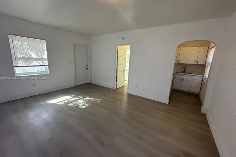 1956 Lincoln St # 9, Hollywood FL 33020
