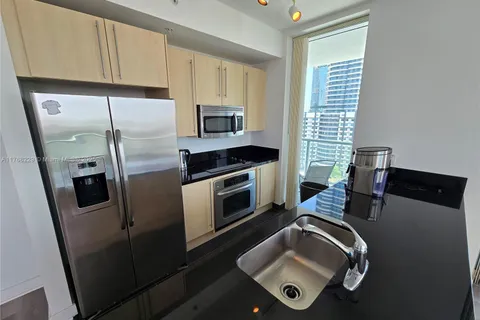 79 SW 12th St, Miami FL 33130