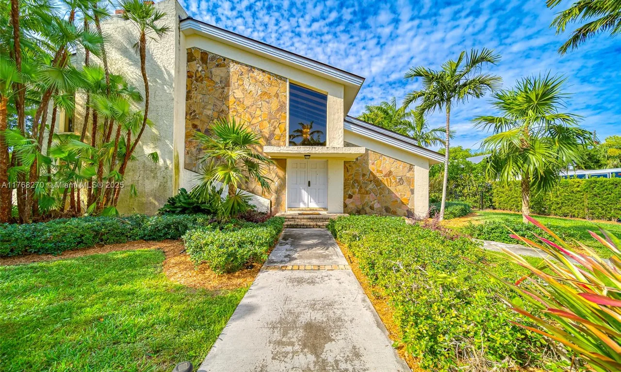 14540 Sailfish Dr, Coral Gables FL 33158