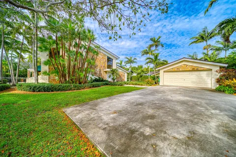 14540 Sailfish Dr, Coral Gables FL 33158