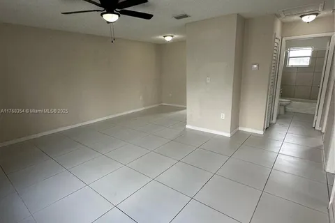 11477 SW 215th St # 11477, Miami FL 33189