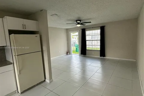 11477 SW 215th St # 11477, Miami FL 33189