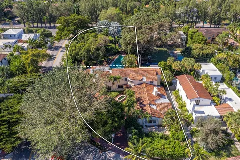 3500 Flamingo Dr, Miami Beach FL 33140
