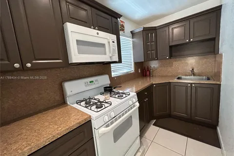 12890 NE 8th Ave # 202, North Miami FL 33161