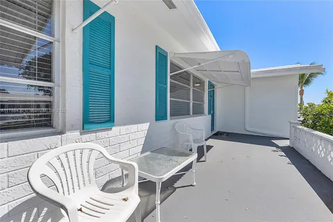 1903 SW 22nd Ave, Boynton Beach FL 33426