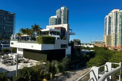 110 Washington Ave # 1611, Miami Beach FL 33139