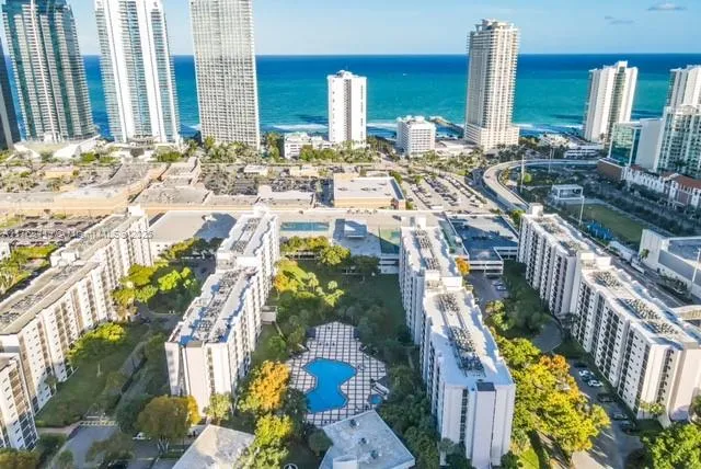 16919 N Bay Rd # 307, Sunny Isles Beach FL 33160