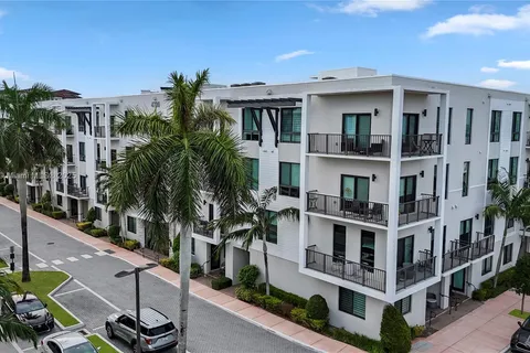 4700 NW 84th Ave # 44, Doral FL 33166
