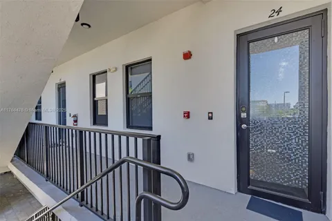 7825 NW 104th Ave # 40, Doral FL 33178