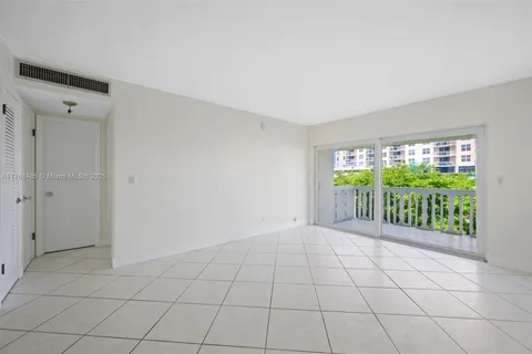 450 Paradise Isle Blvd # 303, Hallandale Beach FL 33009
