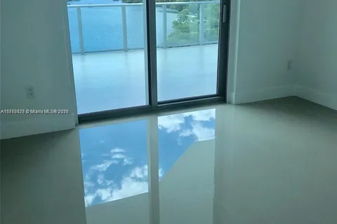 17111 Biscayne Blvd # 408, North Miami Beach FL 33160