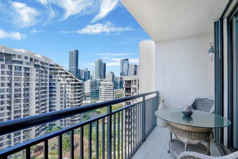 540 Brickell Key Dr # 1817, Miami FL 33131