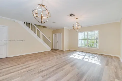 16225 Emerald Cove Rd, Weston FL 33331