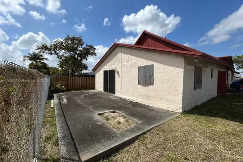 5416 Flagler St, Hollywood FL 33021