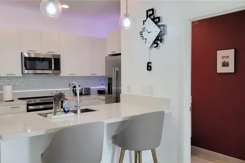 4675 NW 83rd Pkwy # 4675, Doral FL 33166