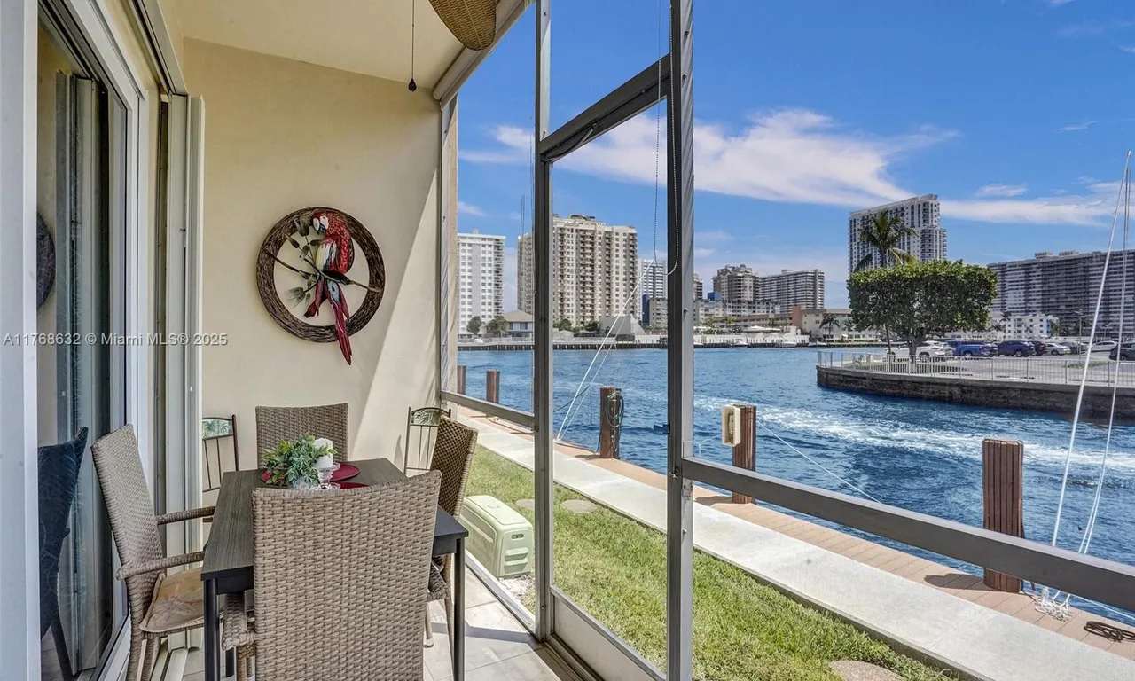 2600 Diana Dr # 105, Hallandale Beach FL 33009