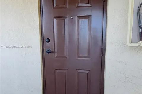 2731 SE 17th Ave # 203, Homestead FL 33035