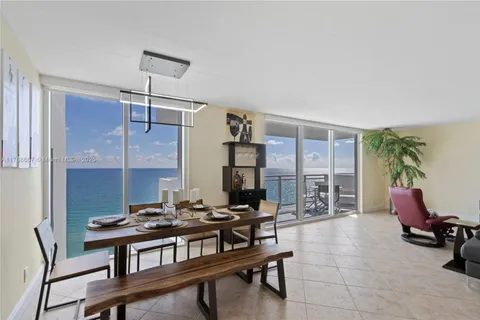 2030 S Ocean Dr # 1820, Hallandale Beach FL 33009