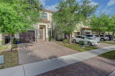 5611 NW 50th Ter # 5611, Tamarac FL 33319