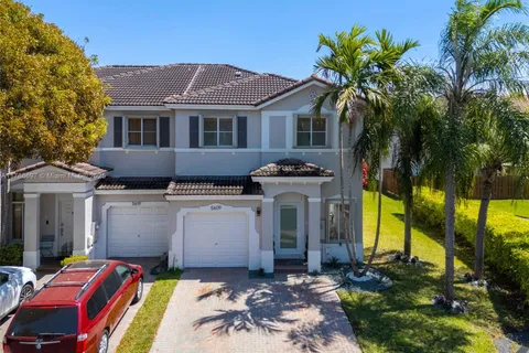 5609 NW 113th Ct, Doral FL 33178