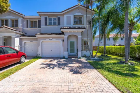 5609 NW 113th Ct, Doral FL 33178