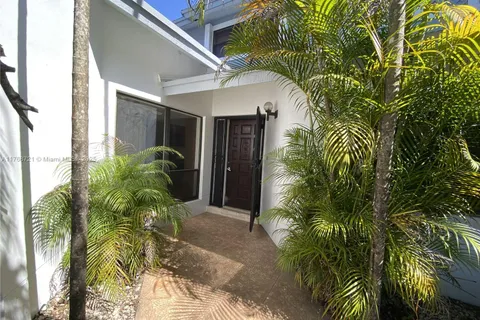 10109 NW 52nd Ter, Doral FL 33178