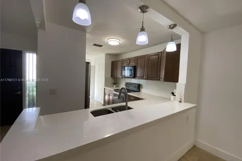 10109 NW 52nd Ter, Doral FL 33178