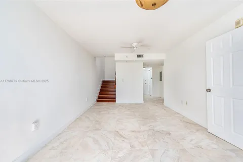 280 SW 20th Rd # 902, Miami FL 33129